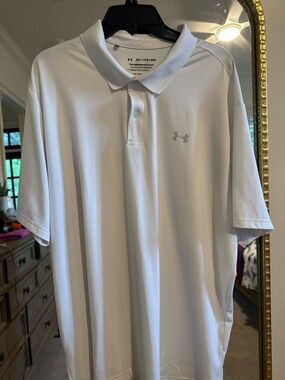 Like New Under Armour Men's White Performance Polo with Subtle Logo XXL